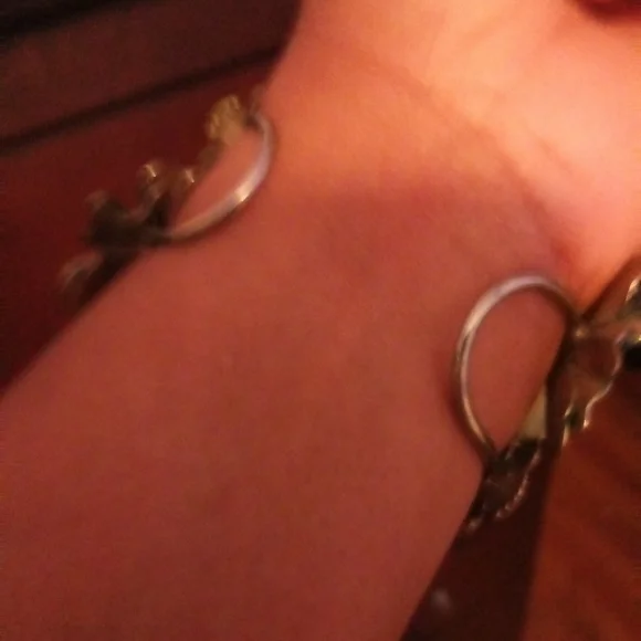 One of a kind flower bracelet - Picture 10 of 10